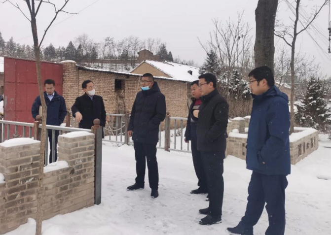 筑起安全墻 照亮鄉(xiāng)村路——市產(chǎn)投集團鼎力支持包抓共建村社文明創(chuàng)建工作(圖6) 筑起安全墻 照亮鄉(xiāng)村路——市產(chǎn)投集團鼎力支持包抓共建村社文明創(chuàng)建工作(圖6)